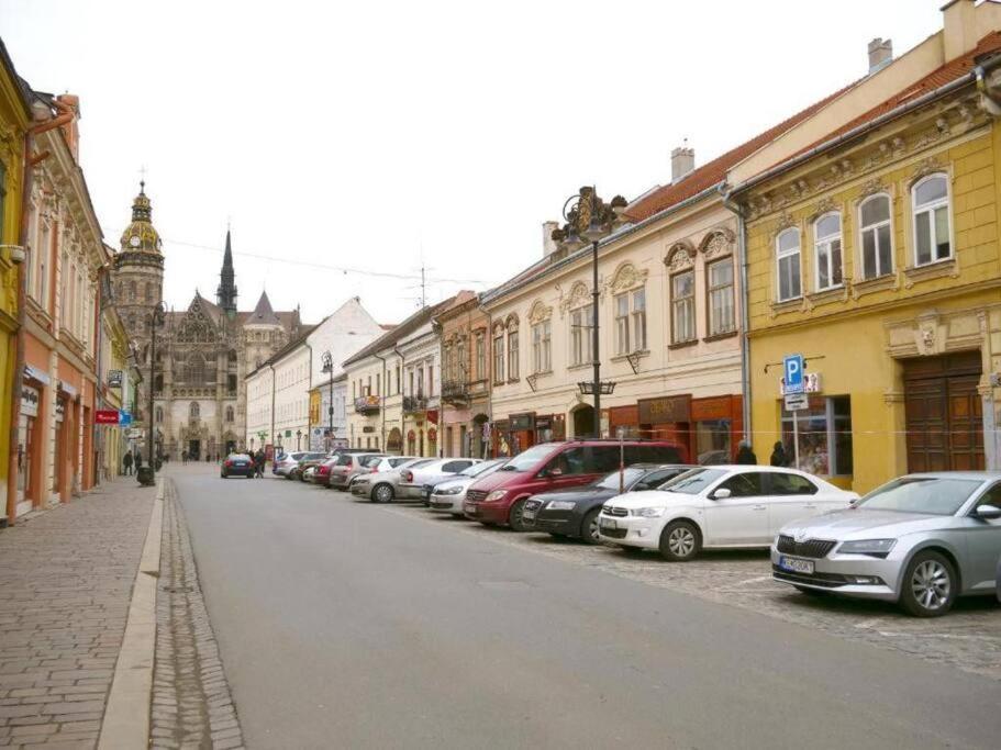 Apartment Elizabeth 1 Кошице Экстерьер фото